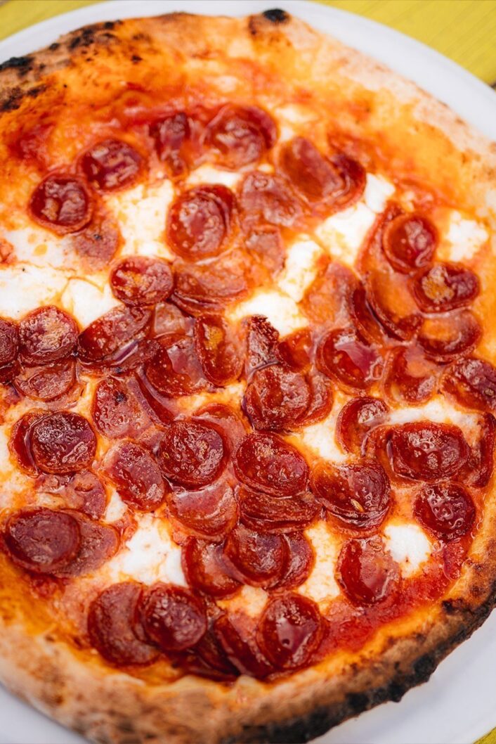 Pizza maison au pepperoni