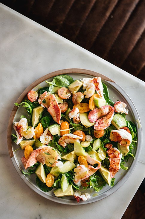 Sunshine in a dish! Here's our fresh spring salad, reminiscent of California. A hearty salad just as we like them, with a variety of vegetables, greens and a lemon and Dijon mustard dressing.